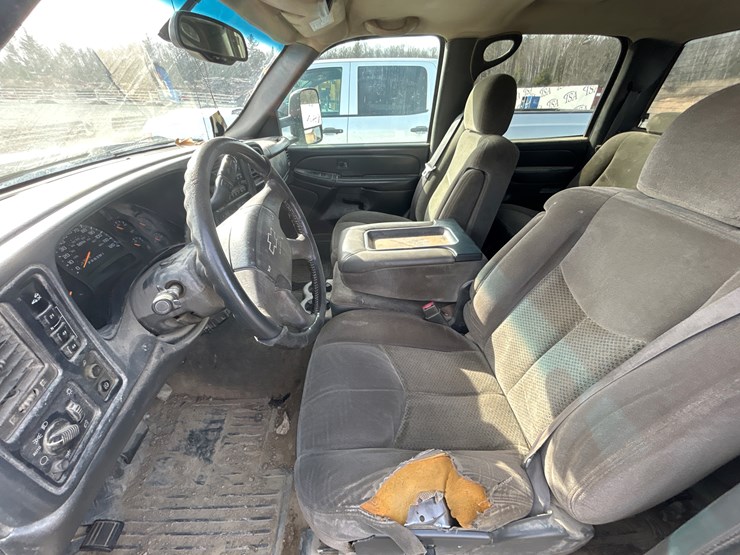 2006-chevrolet-2500-image-54