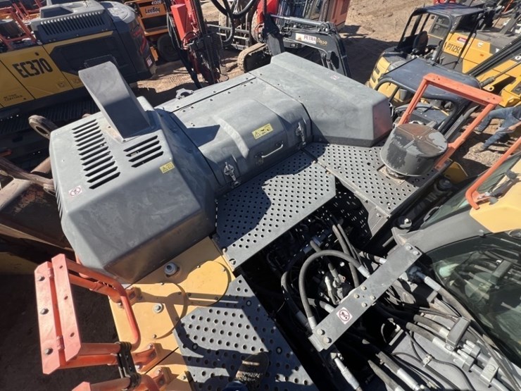 2019-volvo-ec380el-image-29