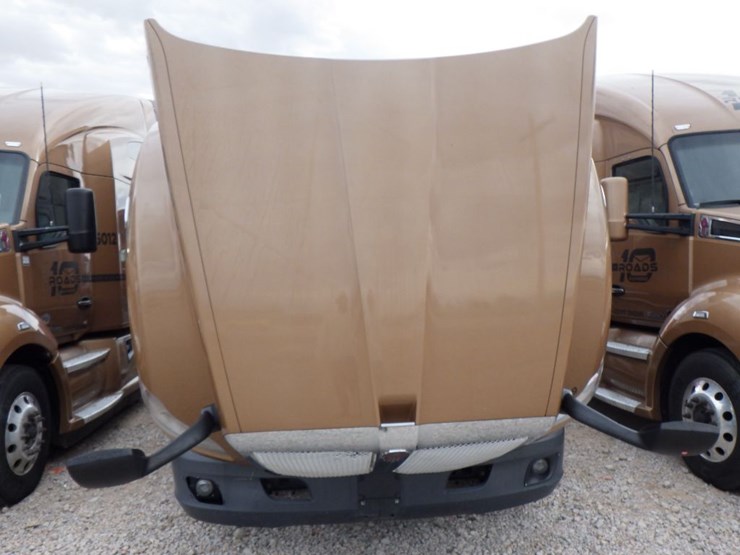 2022-kenworth-t680-image-24