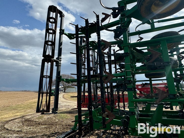 2012-john-deere-2210-image-20