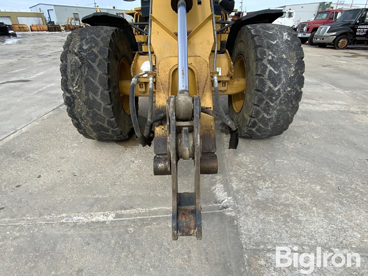 2006-caterpillar-930g-image-11