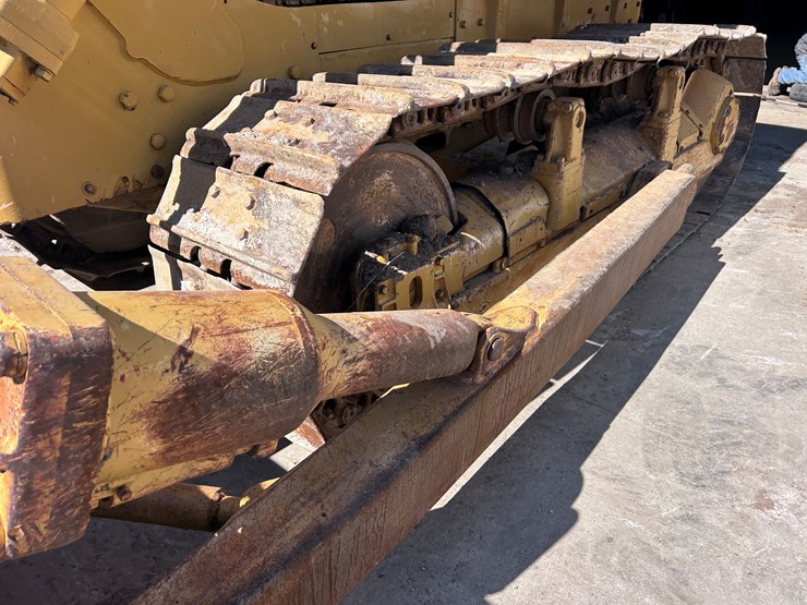 caterpillar-d7-image-10