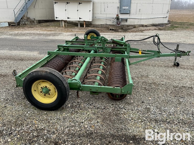 john-deere-14-image-4