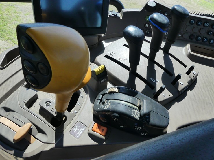 john-deere-6125r-image-13