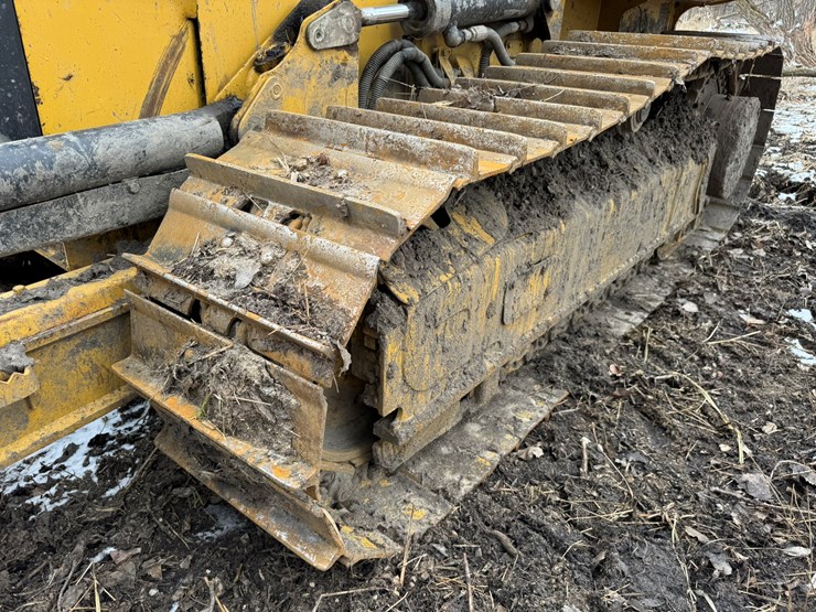 caterpillar-d4k-xl-image-53