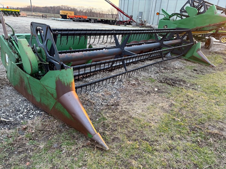 john-deere-920f-image-1