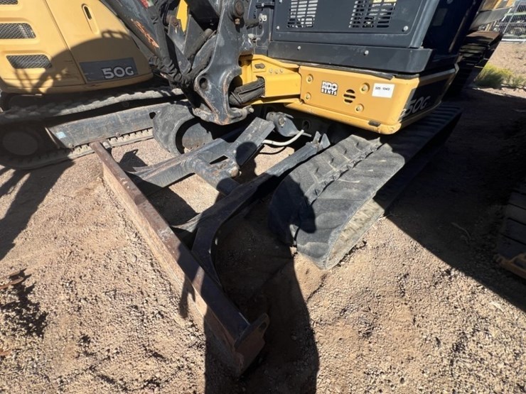 2018-deere-50g-image-7