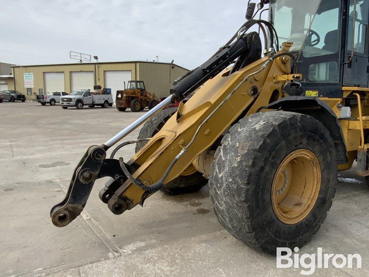 2006-caterpillar-930g-image-9