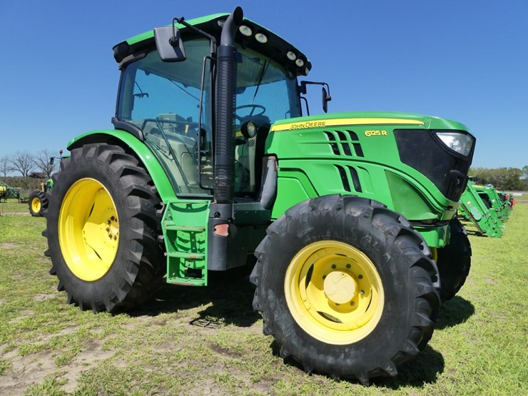 john-deere-6125r-image-1