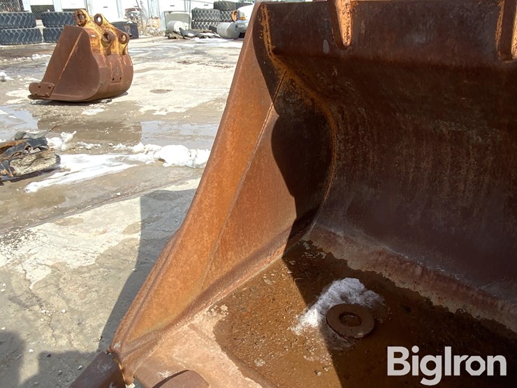 komatsu-pc200-image-19