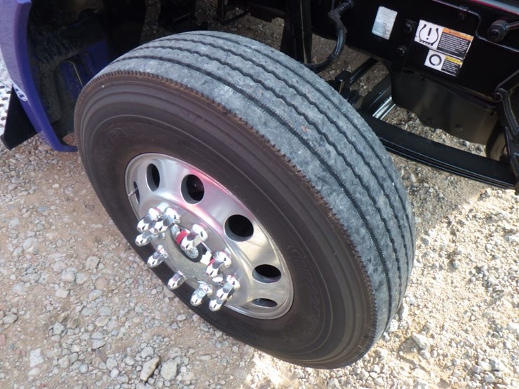 2016-kenworth-t880-image-24