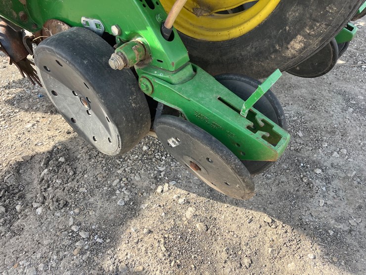 john-deere-1770-image-15