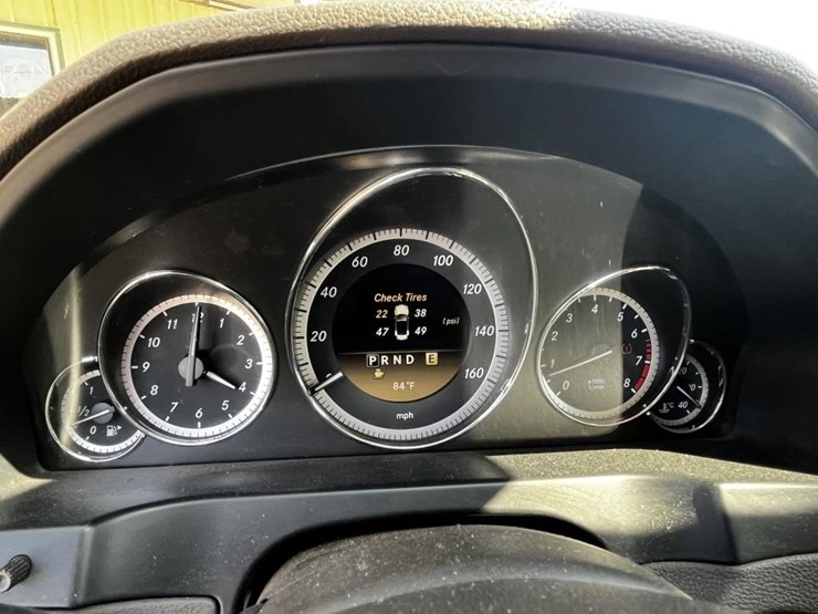 l1---2012-mercedes-benz-e-350-image-18