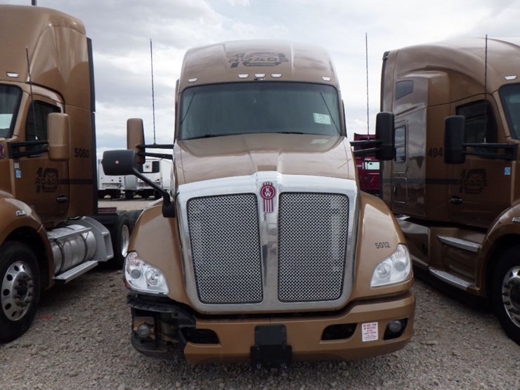 2022-kenworth-t680-image-2