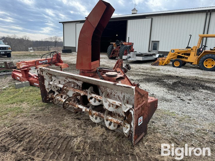 mckee-snolander-1101-8'-snow-blower-image-5