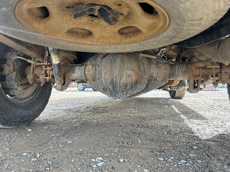 2018-chevrolet-2500-image-29