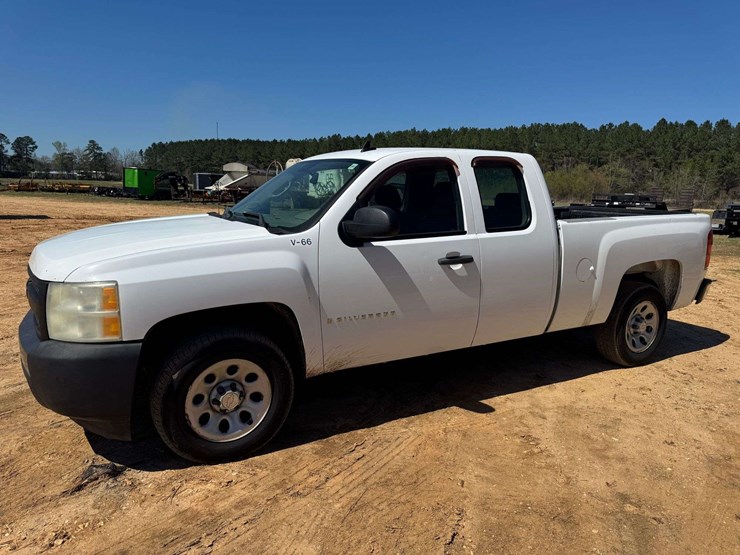 2008-chevrolet-silverado-1500-image-1