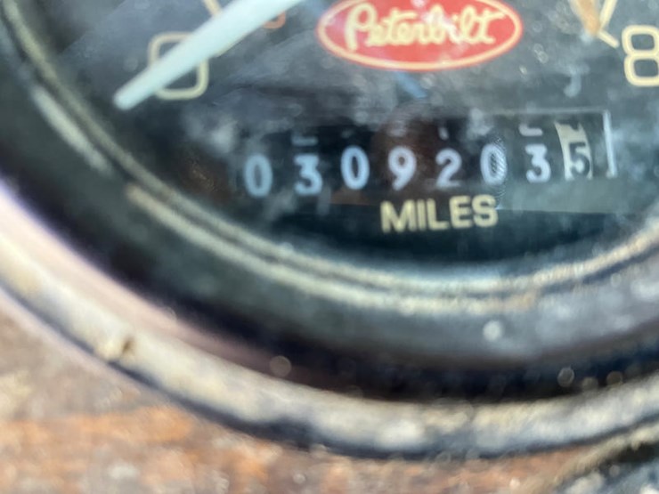 1990-peterbilt-377-image-25