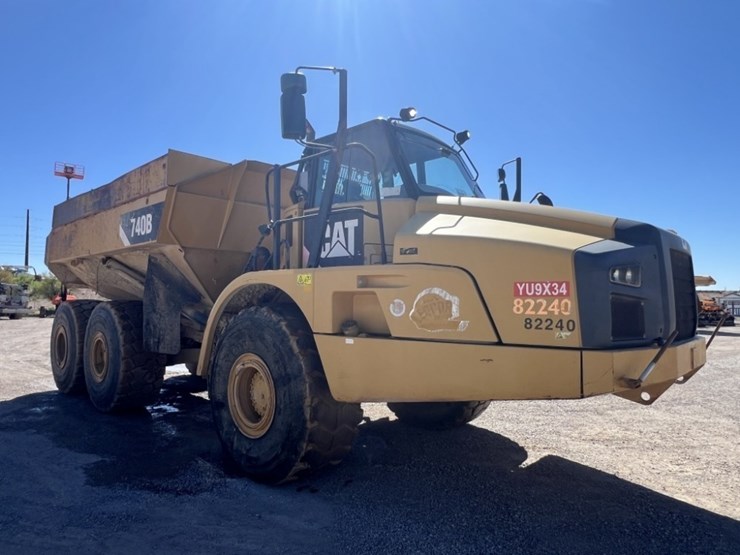 2013-caterpillar-740b-image-7