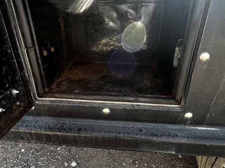 2014-dodge-ram-5500-image-12