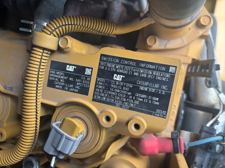 2023-caterpillar-289d3-image-32