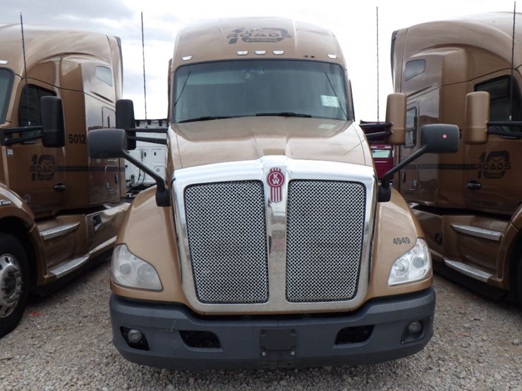 2022-kenworth-t680-image-2