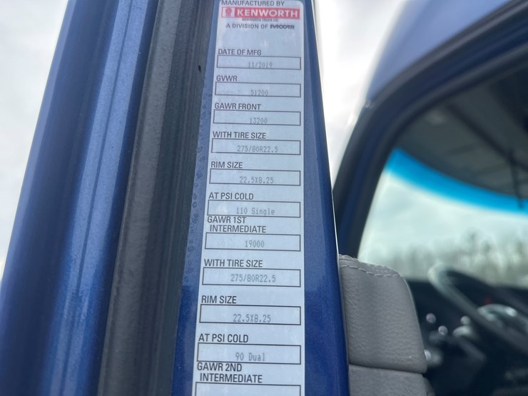 2020-kenworth-t680-image-100