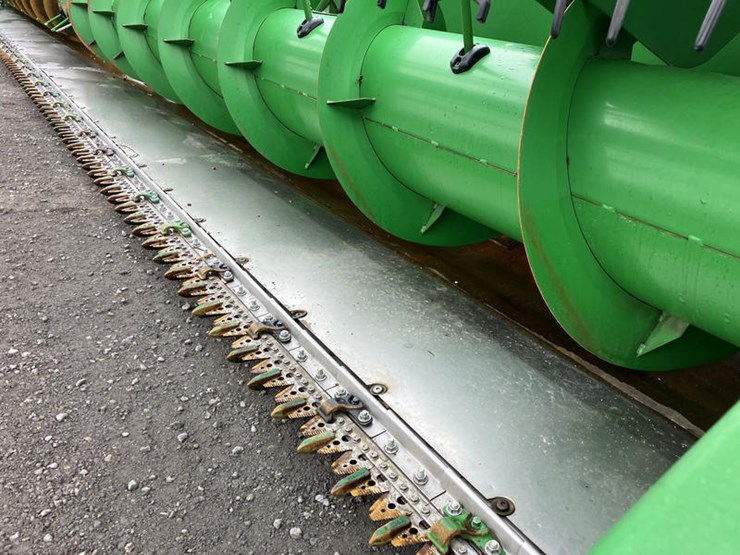 2018-john-deere-635f-image-3