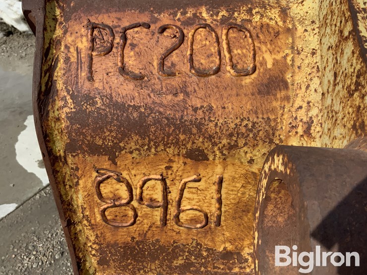 komatsu-pc200-image-9