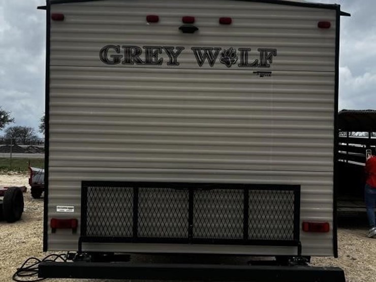 l2--2016-forest-river-travel-trailer-image-6