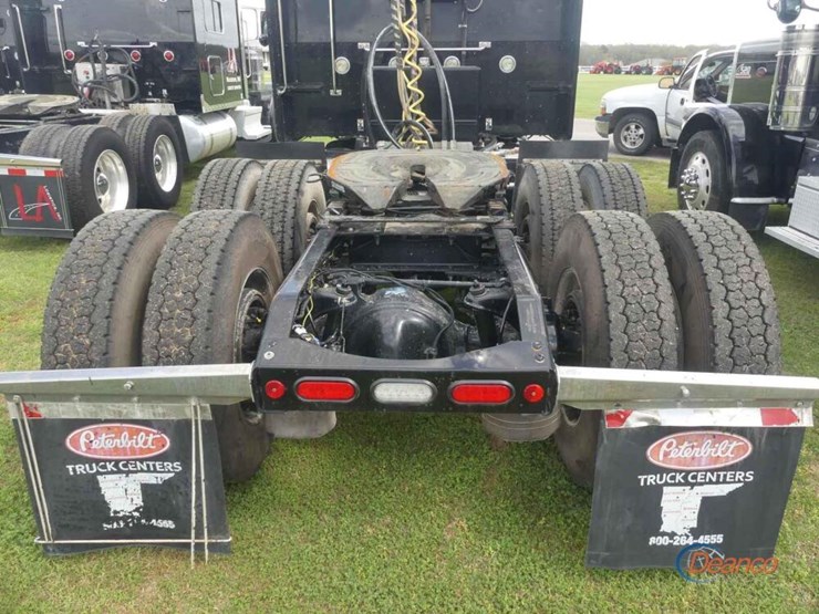 2021-peterbilt-389-image-6