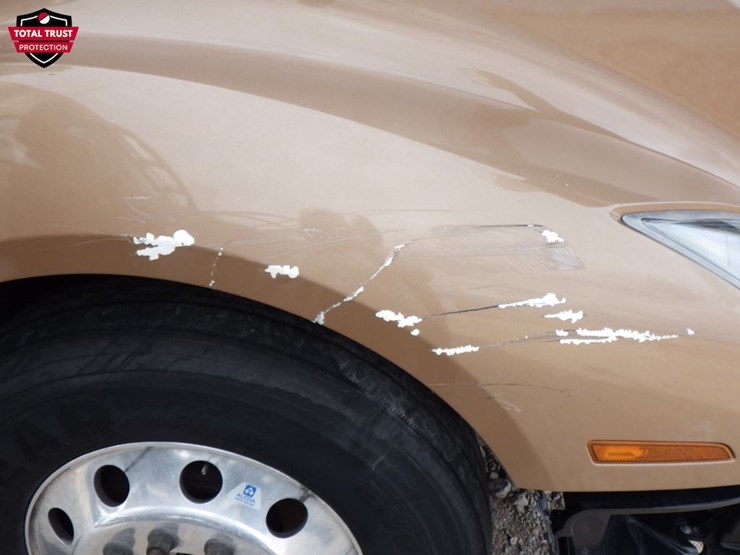 2022-volvo-vnl-300-image-7