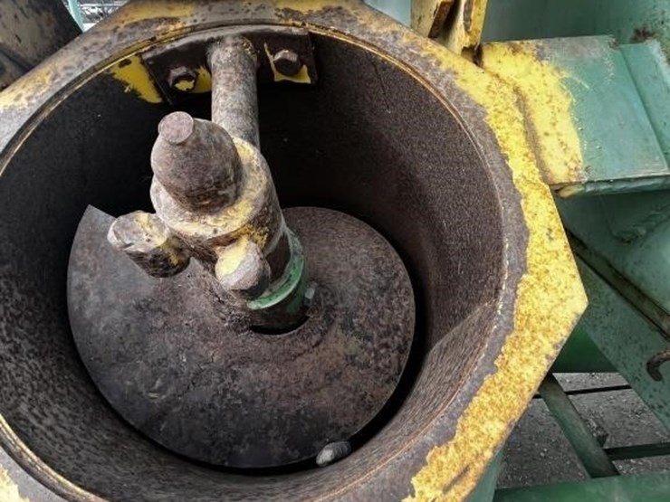 john-deere-1210-image-10