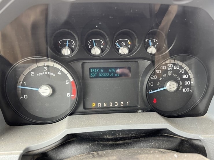 2012-ford-f550-image-28