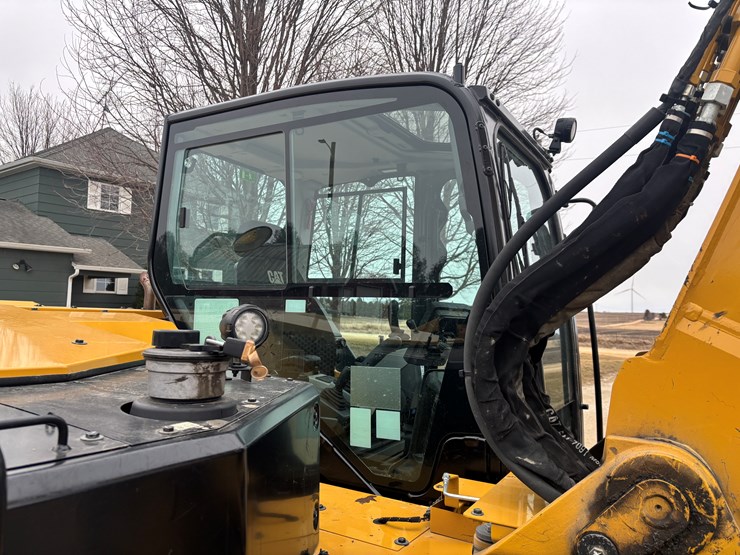 2023-caterpillar-308-image-18