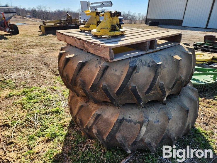 18.4-38-tires,-rims-&-hubs-image-7