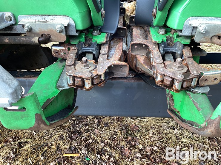 2014-john-deere-608c-stalkmaster-image-17