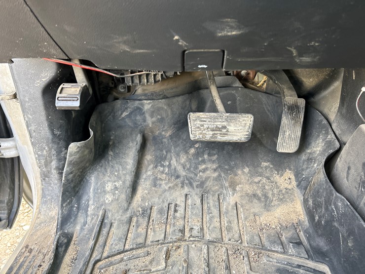 2018-chevrolet-2500-image-60