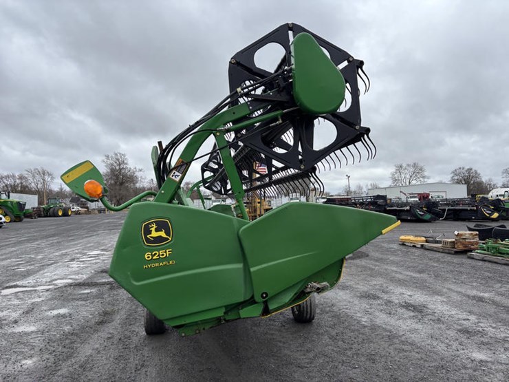 2006-john-deere-625f-image-12