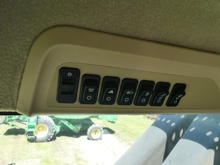 john-deere-cp690-image-28
