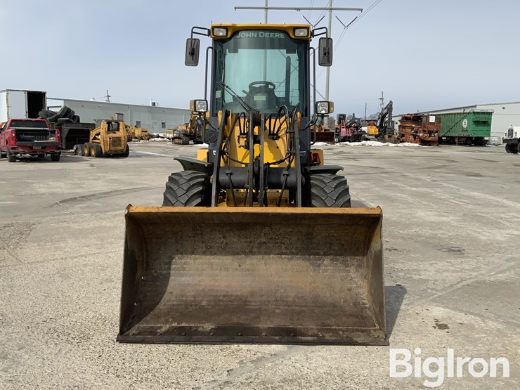 2012-deere-244j-image-2