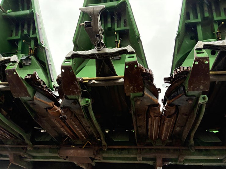 2008-john-deere-608c-image-21