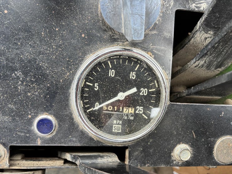 1989-john-deere-6000-image-34