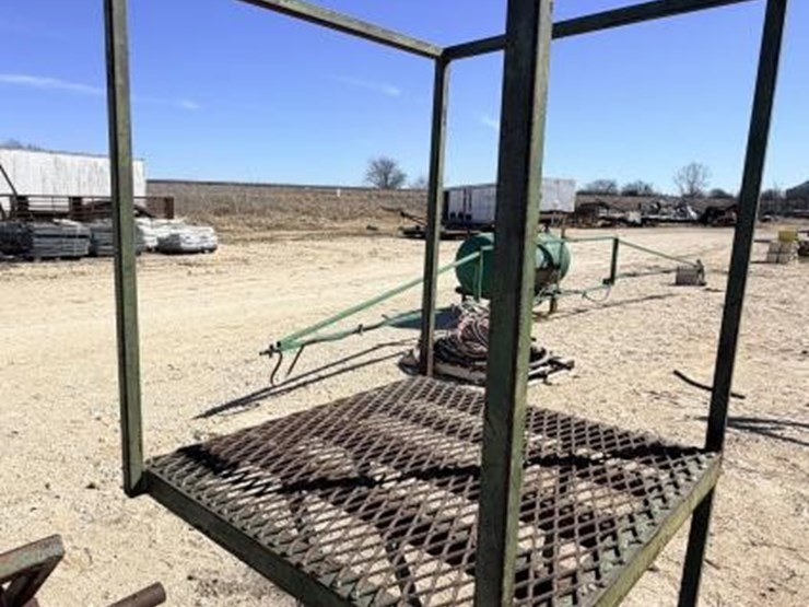 l3---pick-up-hunting-rack-image-2