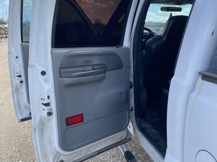 2003-ford-f350-image-14