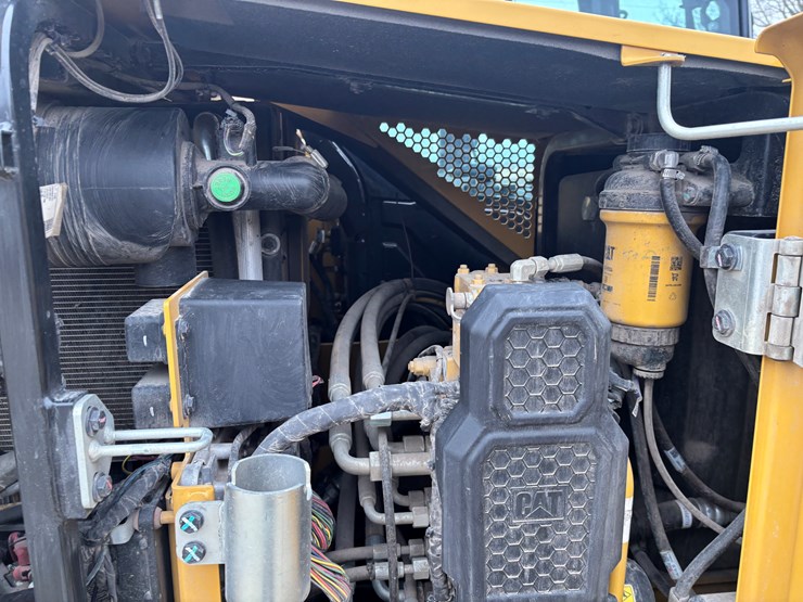 2023-caterpillar-308-image-29