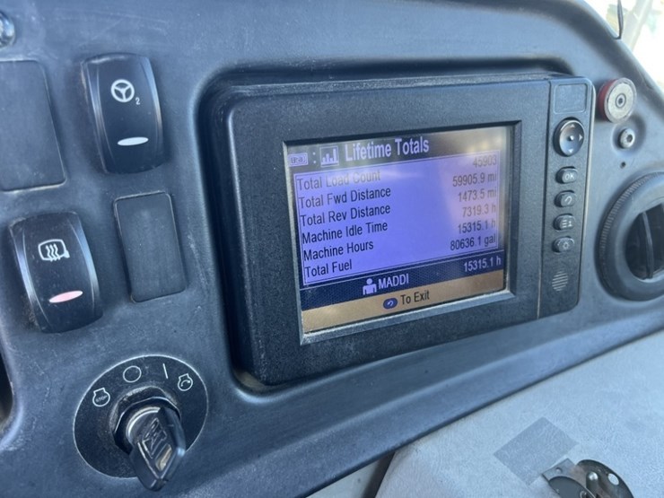 2012-caterpillar-740b-image-44