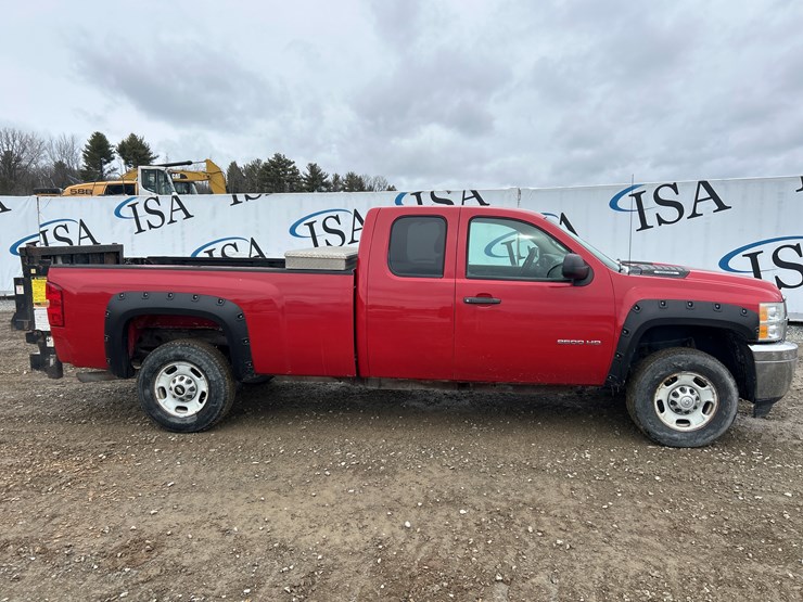 2012-chevrolet-silverado-2500-lt-image-6