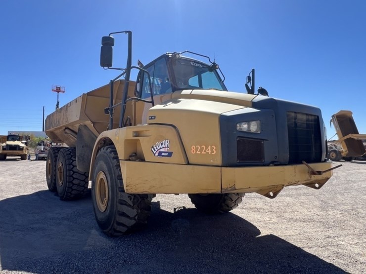 2013-caterpillar-740b-image-7