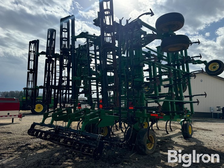 2012-john-deere-2210-image-5